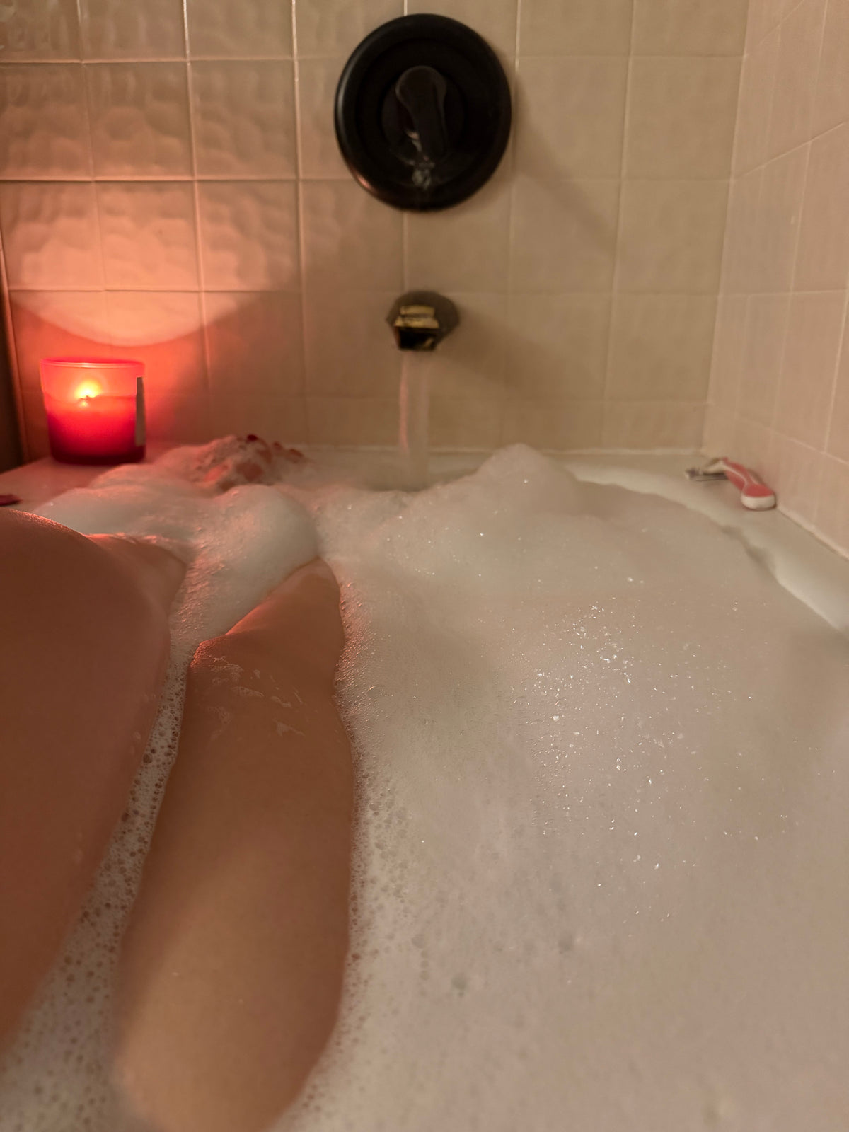 MILK BATH | Goat's Milk + Magnolia - 9.5 oz Milk Bottle