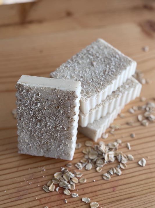 GOATMEAL (UNSCENTED) | oatmeal + honey goat’s milk soap