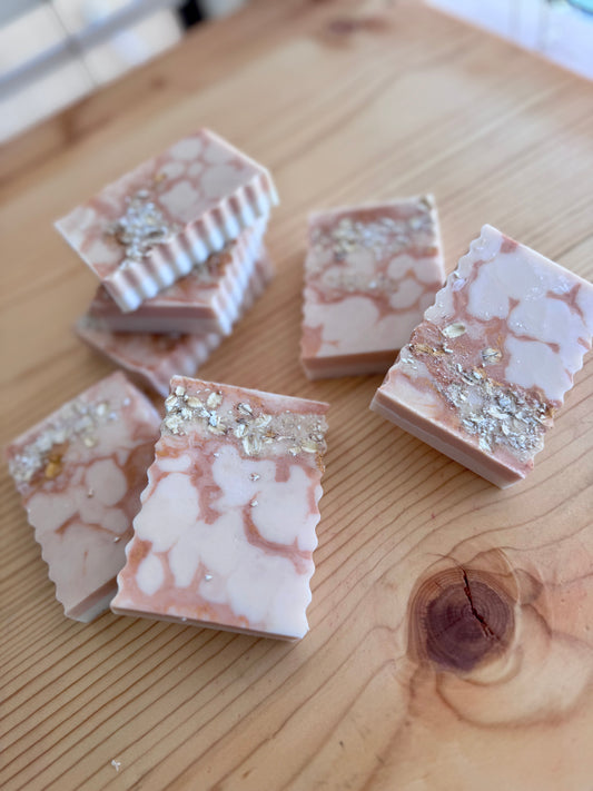 OATS n’ HONEY | oatmeal and honey shea butter soap