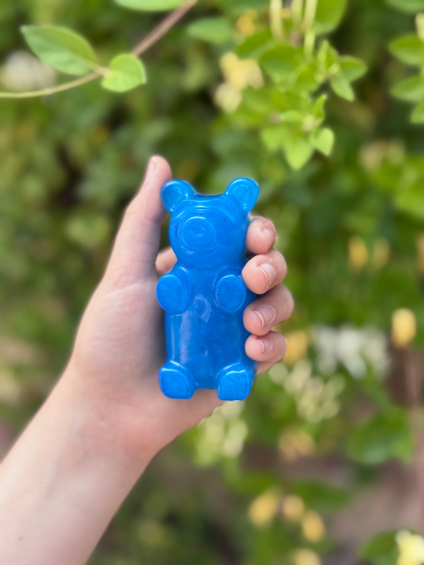 BLUE GUMMY BEAR | blackberry aloe vera soap