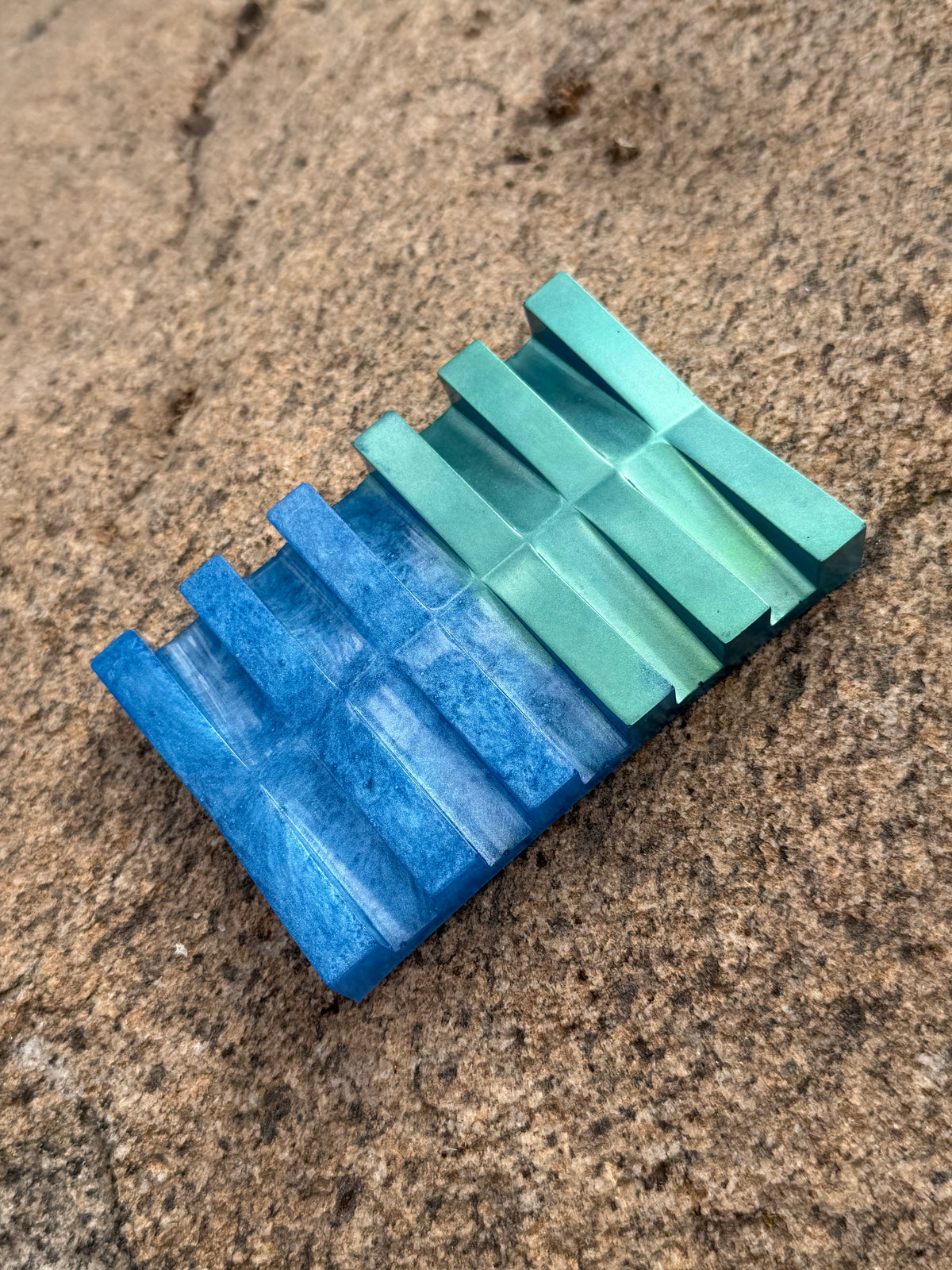 RESIN SOAP DISH | handmade soap saver dish by Romy’s Resin Art