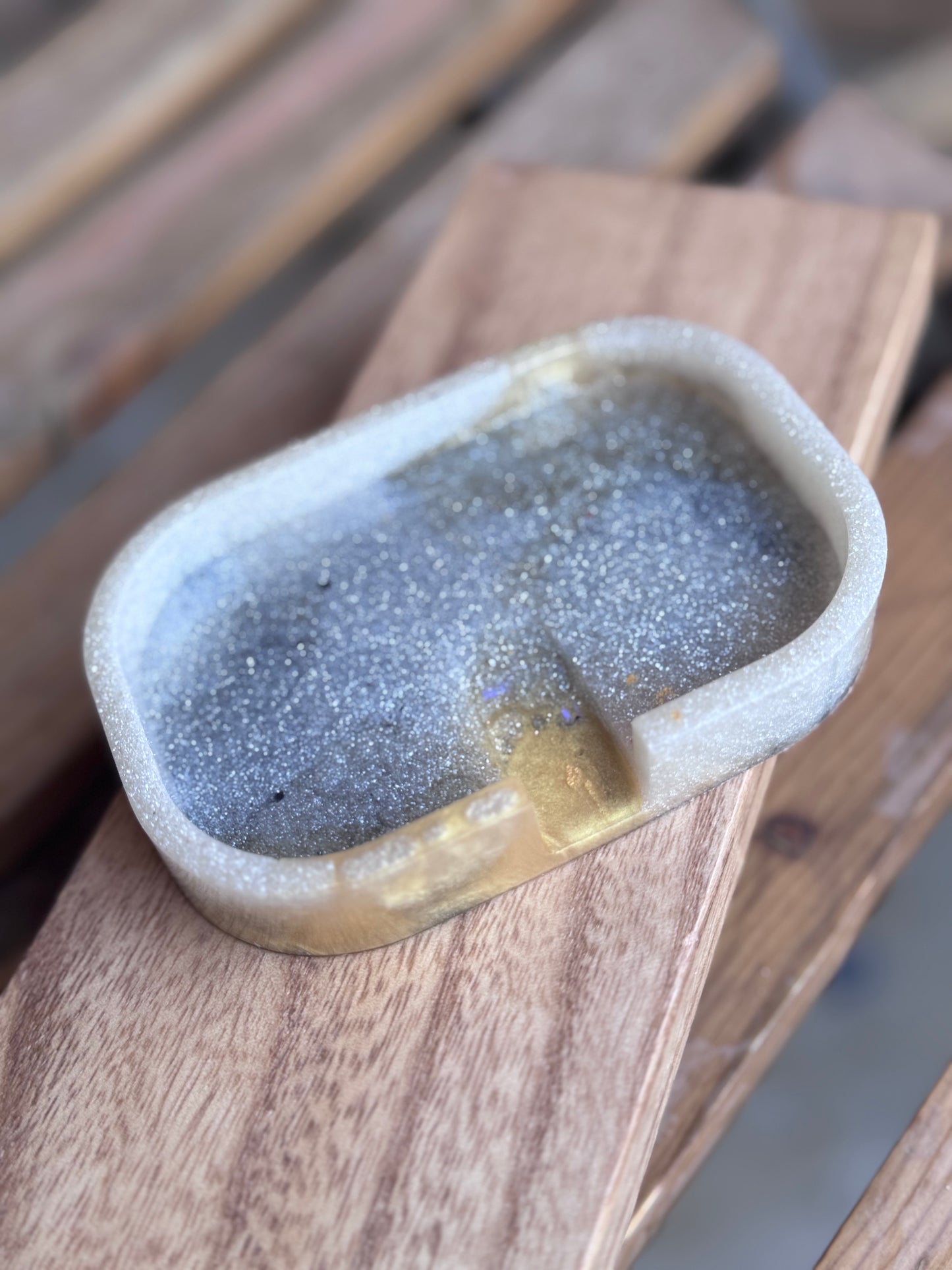 RESIN SOAP DISH | handmade soap saver dish by Romy’s Resin Art